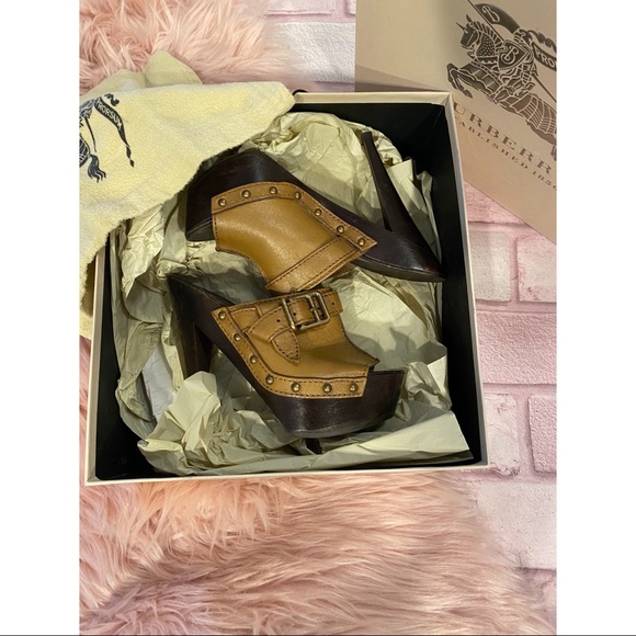 Burberry Sandals - Picture 2 of 2